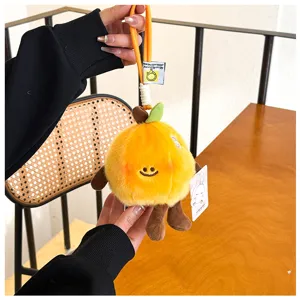 Süßer Plüsch Fruchthänger Schlüsselanhänger flauschige orange Spielzeug Tasche Detail