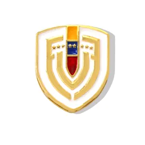 Squisito ciondolo smaltato a scudo, accessorio per gioielli fai da te in metallo dorato per collana.