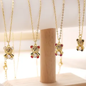 Gold plated rhinestone cute bear pendant necklace elegant clavicle chain for women
