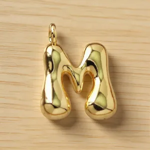 Colgante de letra M dorada inflada 3D, dijes iniciales de burbuja lindos para collares.