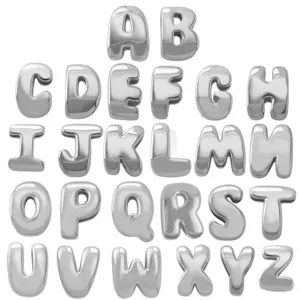 Pendentifs lettres alphabet argentées, charms métal style ballon 3D pour bijoux détail.