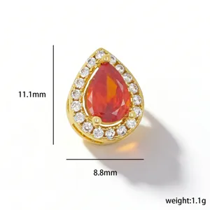 Prachtige vergulde koperen peervormige rode edelsteen hanger ketting accessoire voor dames.