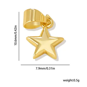 Pendentif étoile or breloque accessoire bijoux métal design exquis vue détaillée