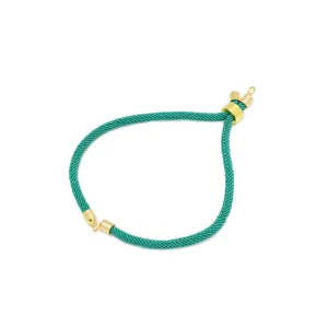 Corda intrecciata in nylon verde dettaglio accessorio gioiello fai da te con cursore metallo.