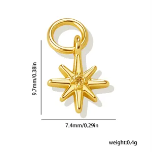 Pendentif étoile plaqué or vue détaillée avec dimensions précises et design léger.