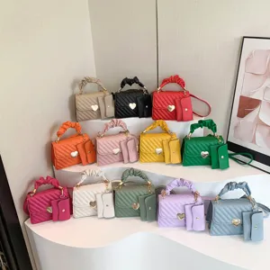 Women Retro Embossed Small Square Bag Fashion PU Leather Shoulder Crossbody Bag With Heart Lock And Coin Purse