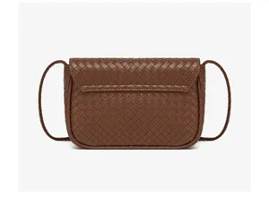 Elegante bolso bandolera de cuero trenzado para mujer, pequeño bolso de hombro y casual.