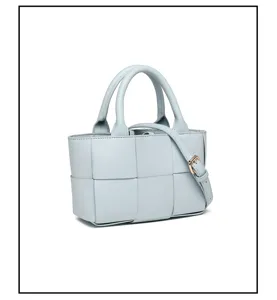 Bolso de mano de piel tejida azul claro, elegante bolso bandolera y de hombro para mujer.