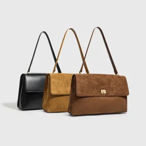 Classic retro women's shoulder bag, stylish commuter underarm handbag with chic metal lock.