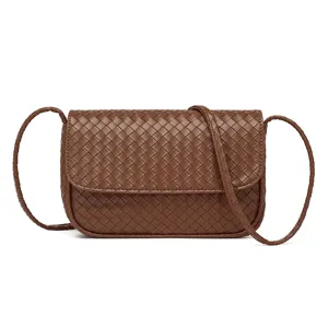 Clásico bolso cruzado de cuero trenzado marrón para mujer, elegante bolso pequeño.