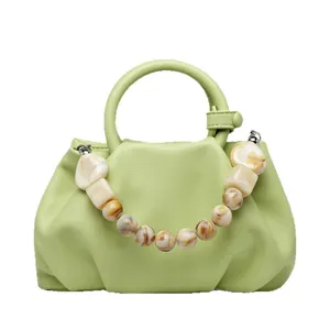 Grüne geraffte Wolkentasche mit Marmorperlen-Riemen stilvolle Damen Schultertasche Umhängetasche.