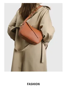 Borsa a tracolla minimalista in pelle da donna, elegante borsa con patta per ogni giorno.