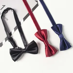 Classic solid color men's bow tie formal business suit neckwear for wedding groom wedding.