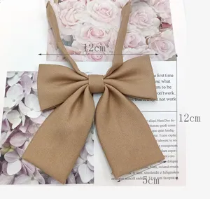 Khaki JK strik effen kleur geplooide uniform lint stijlvol accessoire voor dames