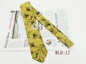 Cravatta da uomo in cotone con stampa floreale vintage, 8 cm di larghezza, stile retrò elegante.
