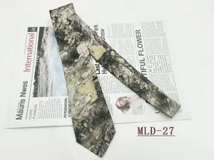 Cravatta uomo in cotone stampata 8cm design retro floreale stile casual dettaglio