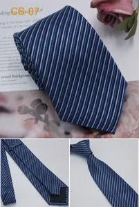 Cravatta da uomo classica in seta a righe blu per affari abbigliamento formale 8cm