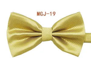 Farfallino motivo griglia dorato da uomo, elegante cravatta a farfalla formale.
