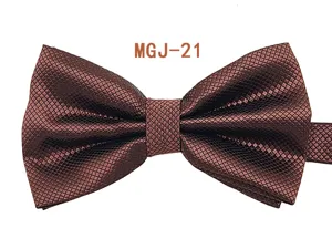 Farfallina uomo marrone strutturata matrimonio formale accessorio elegante design doppio strato.