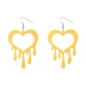 Gelbe schmelzende Herz Ohrringe süßer Stil Acryl Ohrhänger für Damen tägliche Mode tragen