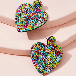 Handgemachte Perlen Herz Ohrringe bunte Glasperlen Ohrstecker Damen Schmuck Detailansicht