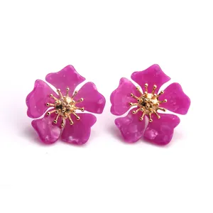 Retro rosa Acryl Blume Ohrstecker mit Gold Staubfaden für Frauen, übertriebener Modeschmuck.