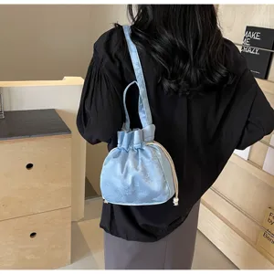 Borsa a secchiello con coulisse in stile cinese, elegante borsa a tracolla floreale vintage.