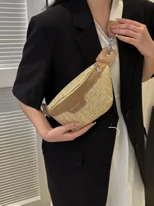 Borsa da petto in paglia intrecciata da donna, marsupio casual alla moda con tracolla.