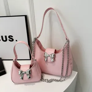 Borsa Sottobraccio da Donna Dolce Ragazza Rosa con Fiocco 2024 Nuova Moda Borsa di Nicchia a Tracolla con Catena in Metallo Pelle PU
