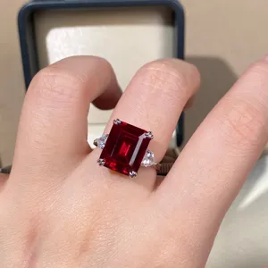 Lab-grown ruby ring S925 silver emerald cut gemstone ring fashion light luxury detail view