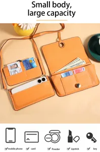 Vista detallada del bolso cruzado y cartera con múltiples ranuras para tarjetas y dinero.