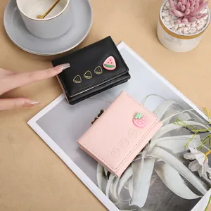 Lindo monedero corto plegable para mujer de cuero PU monedero con hermoso diseño de frutas
