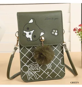 Borsa per telefono verticale in pelle PU verde da donna, borsa a tracolla con gatto e pompon