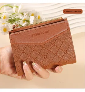 Women's short PU leather zipper coin purse and card holder with chic plaid embossed design.