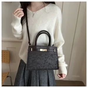 Schicke minimalistische Damen Umhaengetasche laessige Handtasche mit Blumenmuster Alltag.