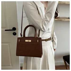 Braune Leder Damen Handtasche stilvolle Schultertasche Umhaengetasche elegante Tasche