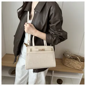 Damen beigefarbene Handtasche elegante Umhängetasche mode lässige Pendler Handtasche neu