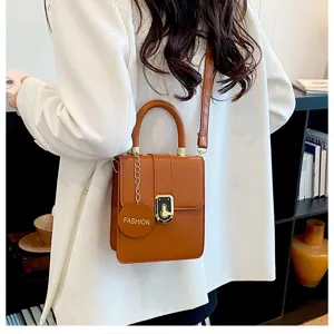Retro bruine crossbody kleine vierkante tas voor vrouwen, stijlvolle telefoontas.