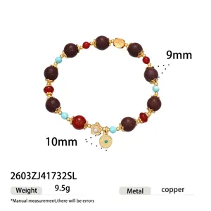 Neues chinesisches Edelstein Perlenarmband mit Achat und Metall Anhängern für Damen.