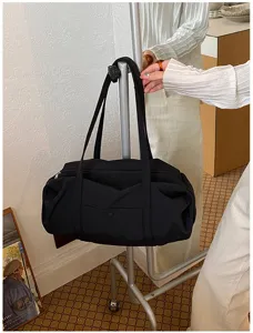 Korean style large capacity black shoulder duffel bag for women casual travel fitness tote.