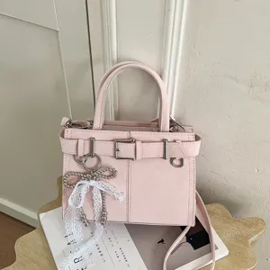 Vintage PU Leder Umhängetasche Für Damen Retro Schick Gürtelschnalle Dekorative Unterarmtasche Klassische Viereckige Handtasche