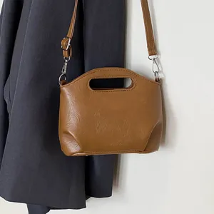 Sac à main rétro en cuir souple, élégant sac bandoulière et porté épaule tendance femme.