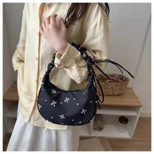 Borsa a spalla nera in stile coreano con grazioso fiocco bianco, borsa casual chic.
