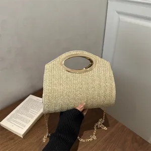 Elegante borsa a mano in paglia da donna, manico ovale in metallo e borsa a tracolla a catena.