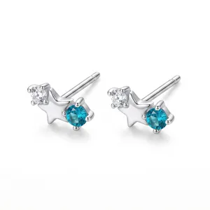 Pendientes de botón de estrella de cinco puntas de plata de ley 925 con circonitas.