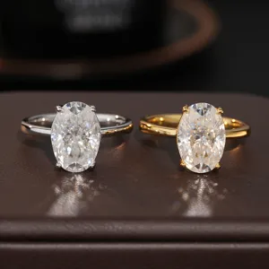 Εντυπωσιακό δίχρωμο οβάλ δαχτυλίδι moissanite από ασήμι S925, κομψό πολυτελές κόσμημα.