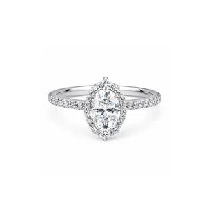 Anillo de compromiso de plata con moissanita ovalada y halo de diamantes para mujer vista