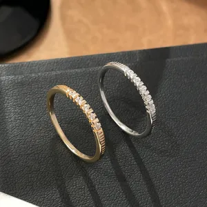 Anillo de Eternidad de Plata de Ley S925 con Circonia Fino Estilo Francés Bañado en Oro 14K Minimalista Micro Pavé Mujer