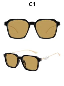 Eckige Perlen Sonnenbrille Detailansicht, eleganter schwarzer Rahmen braune Gläser Damen C1.