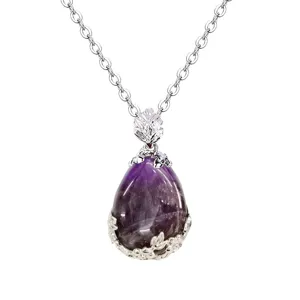 Squisita collana con ciondolo a goccia in cristallo viola e catena in argento donna.